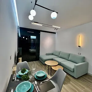 Deluxe Bllok Apartment