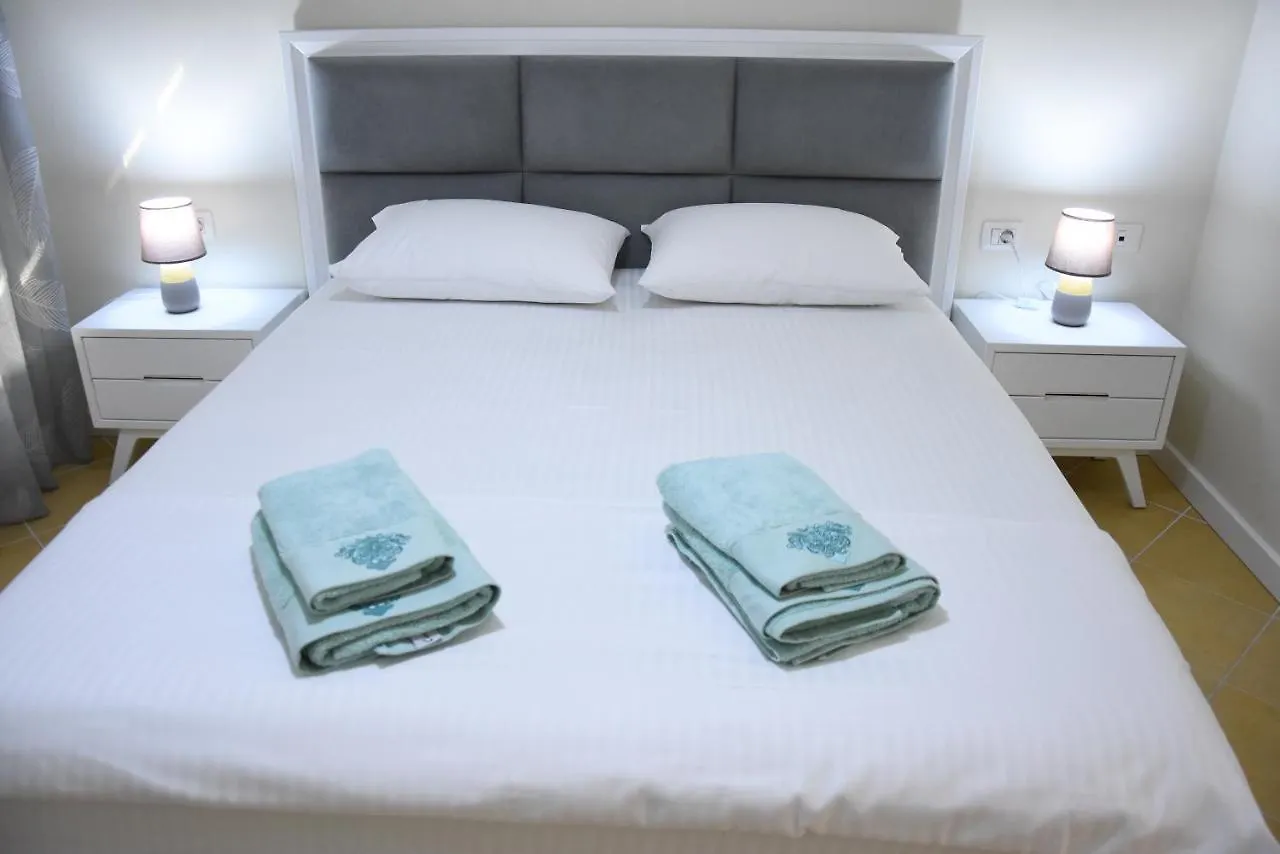 Click Apartments - Tirana